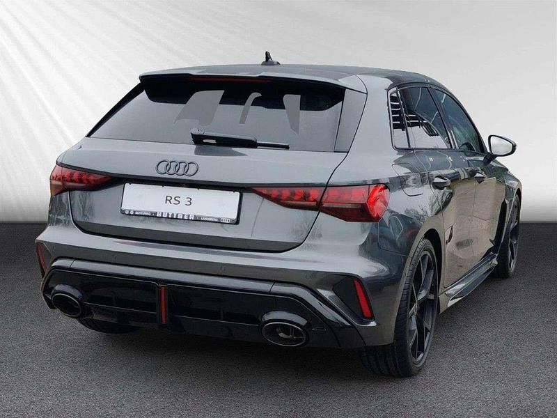 Gebraucht Audi RS3 Sport 400 PS (294 kW) 2026 Daytonagrau perleffekt Limousine
