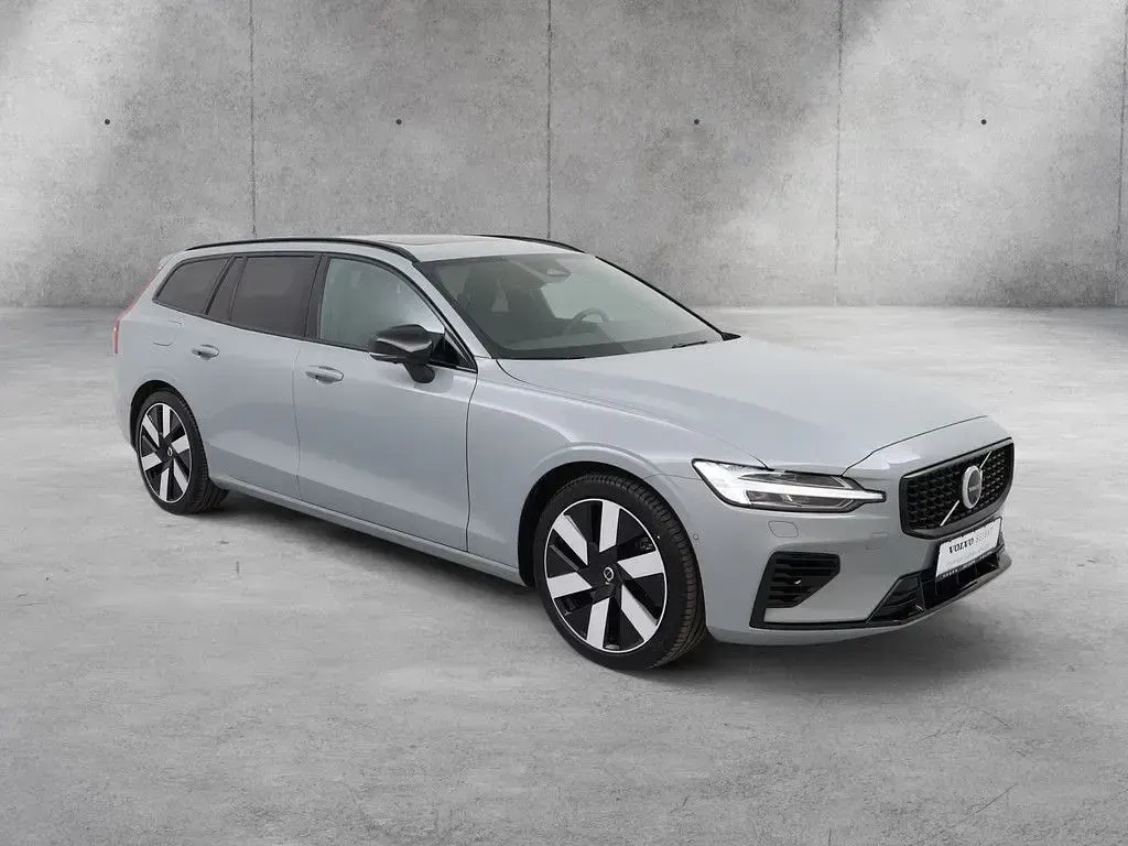 Gebraucht Volvo V60 Ultra 455 PS (334 kW) 2025 Grau Kombi