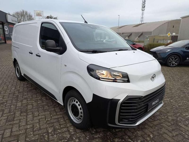 Gebraucht Toyota Proace 120 PS (88 kW) 2024 Ice white Van / Kleinbus