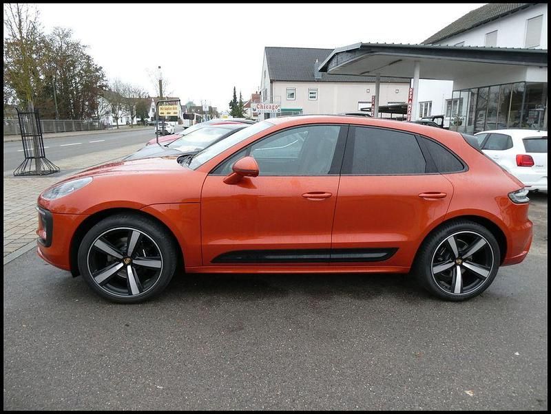 Gebraucht Porsche Macan Chrono 265 PS (194 kW) 2022 Orange SUV