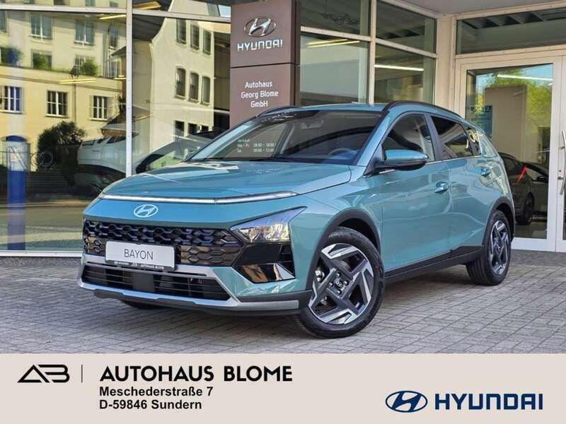 Mangrove green / mic Neu 2025 Hyundai Bayon Prime SUV | 27.290 € (Etwas zu teuer) - Bild 1/4