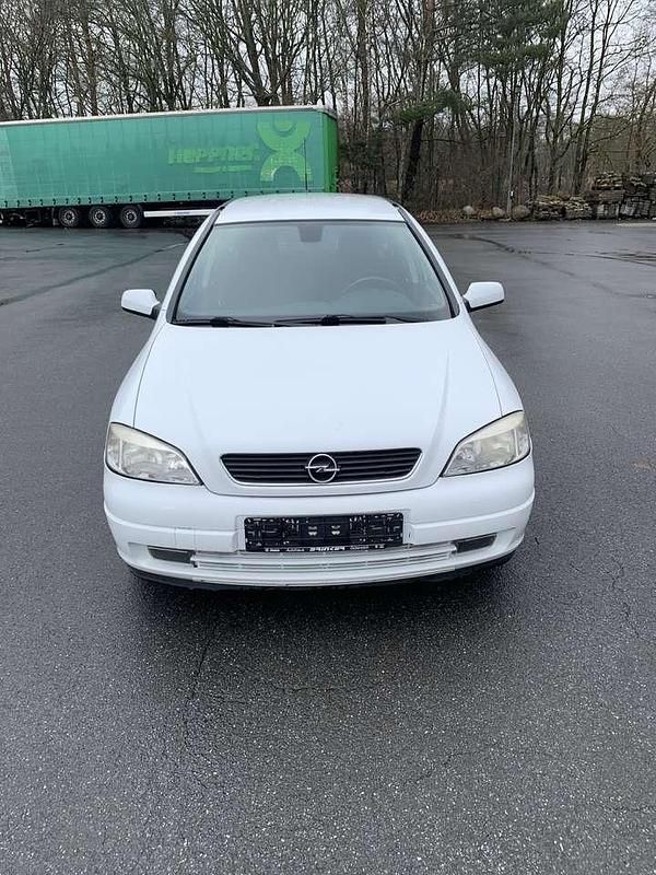 Gebraucht Opel Astra Basis 101 PS (74 kW) 2004 Weiß Kombi