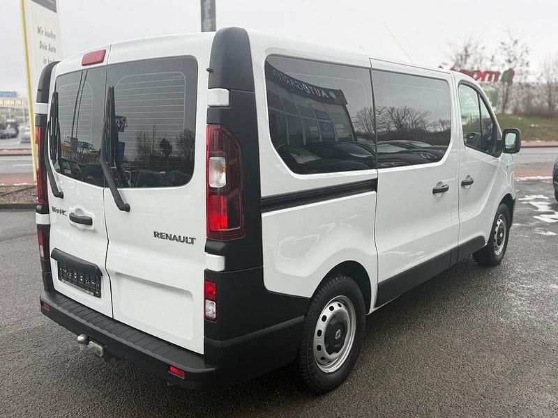 Gebraucht Renault Trafic Authentique 125 PS (91 kW) 2018 Weiß Van / Kleinbus