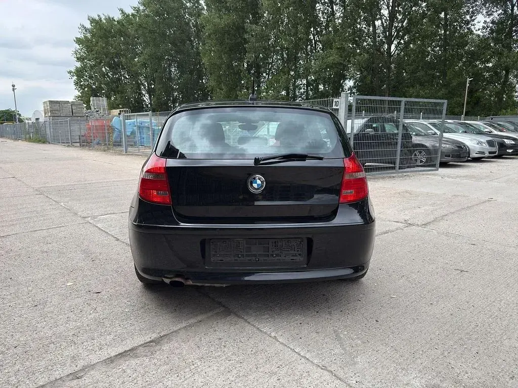 Gebraucht BMW 116 122 PS (89 kW) 2008 Schwarz ii Kleinwagen