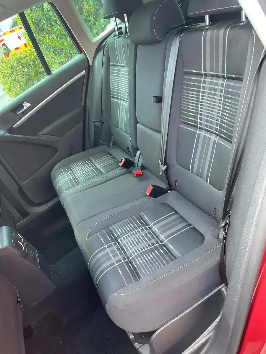 Gebraucht VW Tiguan 150 PS (110 kW) 2015 Rot SUV