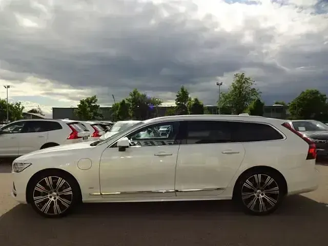 Gebraucht Volvo V90 Inscription 392 PS (288 kW) 2021 Weiß Kombi
