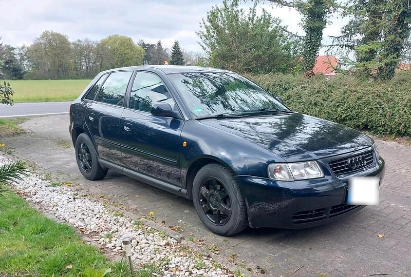 Gebraucht Audi A3 100 PS (73 kW) 1999 Blau Kleinwagen