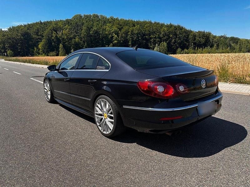 Gebraucht VW Passat R-line 160 PS (117 kW) 2011 Schwarz Limousine