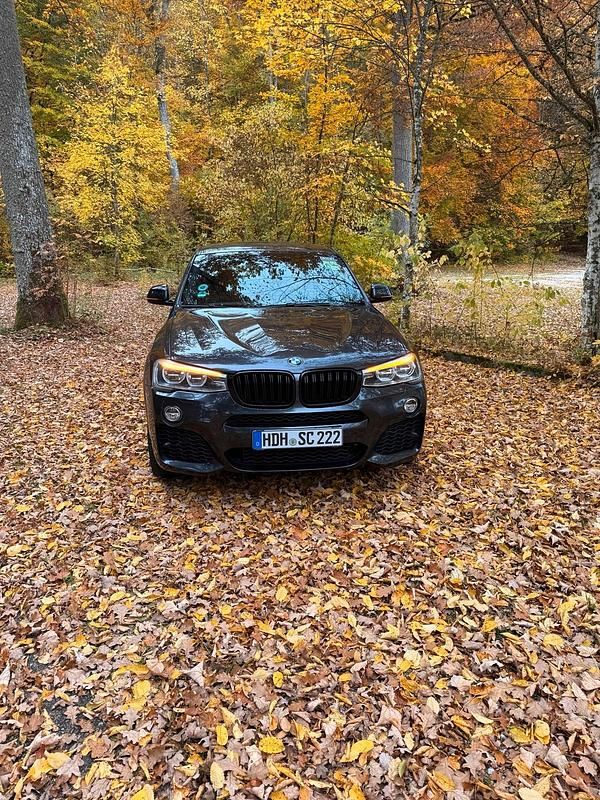 Grau Gebraucht 2016 BMW X4 Shadowline SUV | 20.500 € (Guter Preis) - Bild 1/4