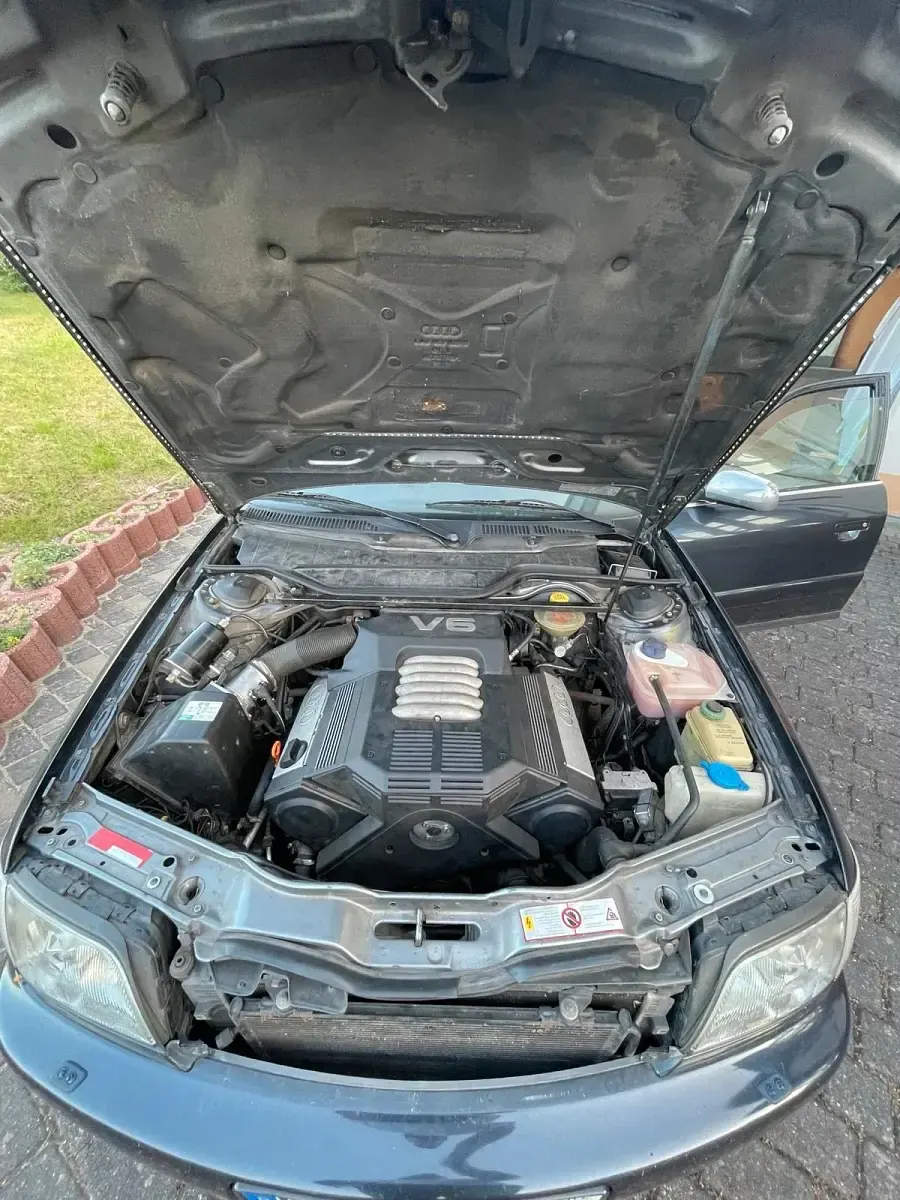 Brugt Audi A6 174 HK (127 kW) 1994 Blå Sedan