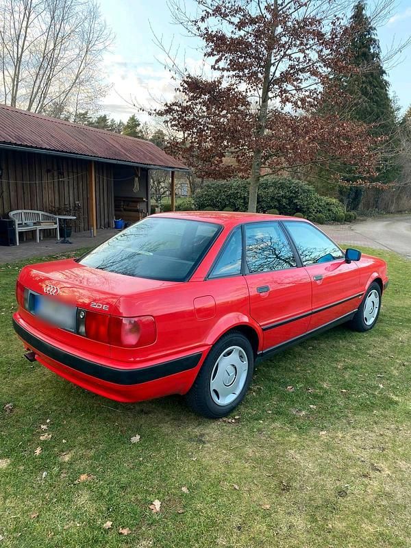 Gebraucht Audi 80 116 PS (85 kW) 1994 Rot Limousine