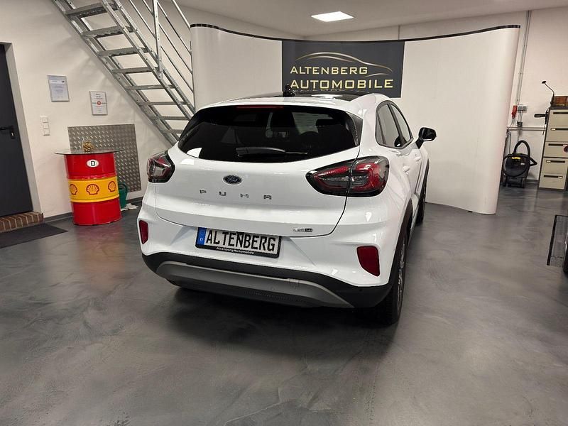 Second-hand Ford Puma Titanium X 155 CP (114 kW) 2022 Alb SUV