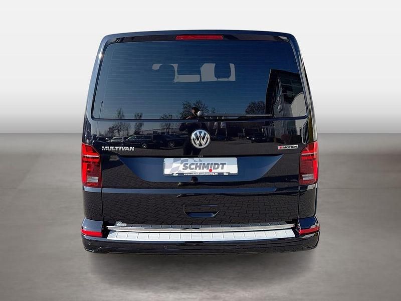 Gebraucht VW Multivan Generation Six 204 PS (150 kW) 2022 Deep black perleffekt Van
