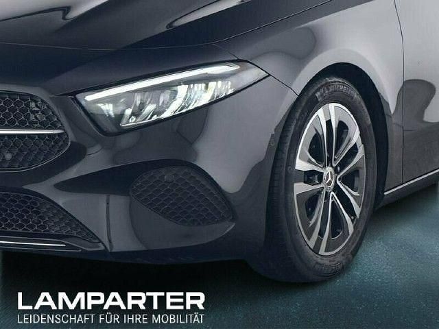 Schwarz Gebraucht 2024 Mercedes A180 Limousine | 29.980 € (Fairer Preis) - Bild 1/4
