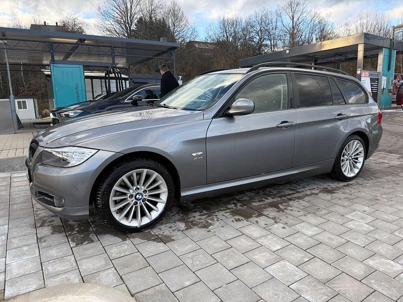 Gebraucht BMW 320 177 PS (130 kW) 2008 Grau Kombi