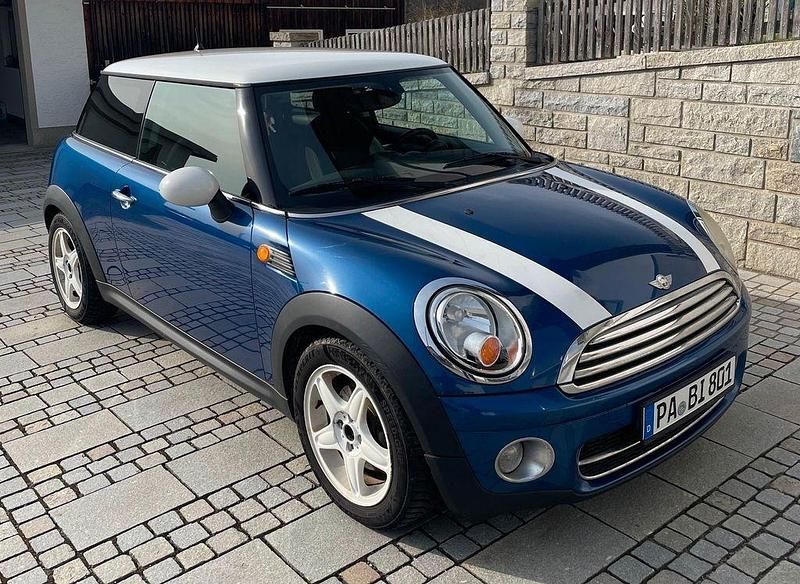 Second-hand Mini Cooper D 109 CP (80 kW) 2007 Albastru Hatchback