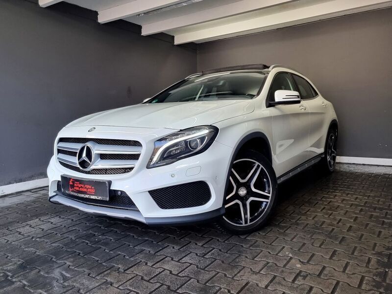 Weiß Gebraucht 2015 Mercedes GLA250 AMG line SUV | 21.990 € (Etwas zu teuer) - Bild 1/4
