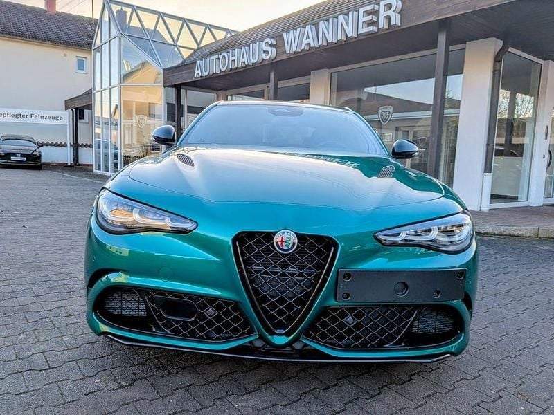 Gebraucht Alfa Romeo Giulia Quadrifoglio 519 PS (381 kW) 2025 Grün Limousine