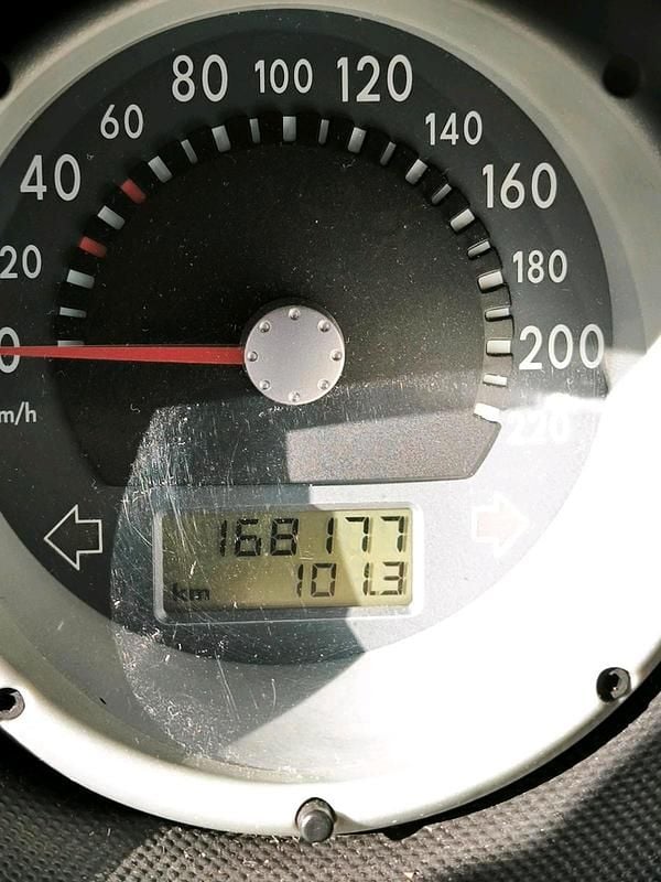 Gebraucht VW Lupo 75 PS (55 kW) 2002 Schwarz Kleinwagen