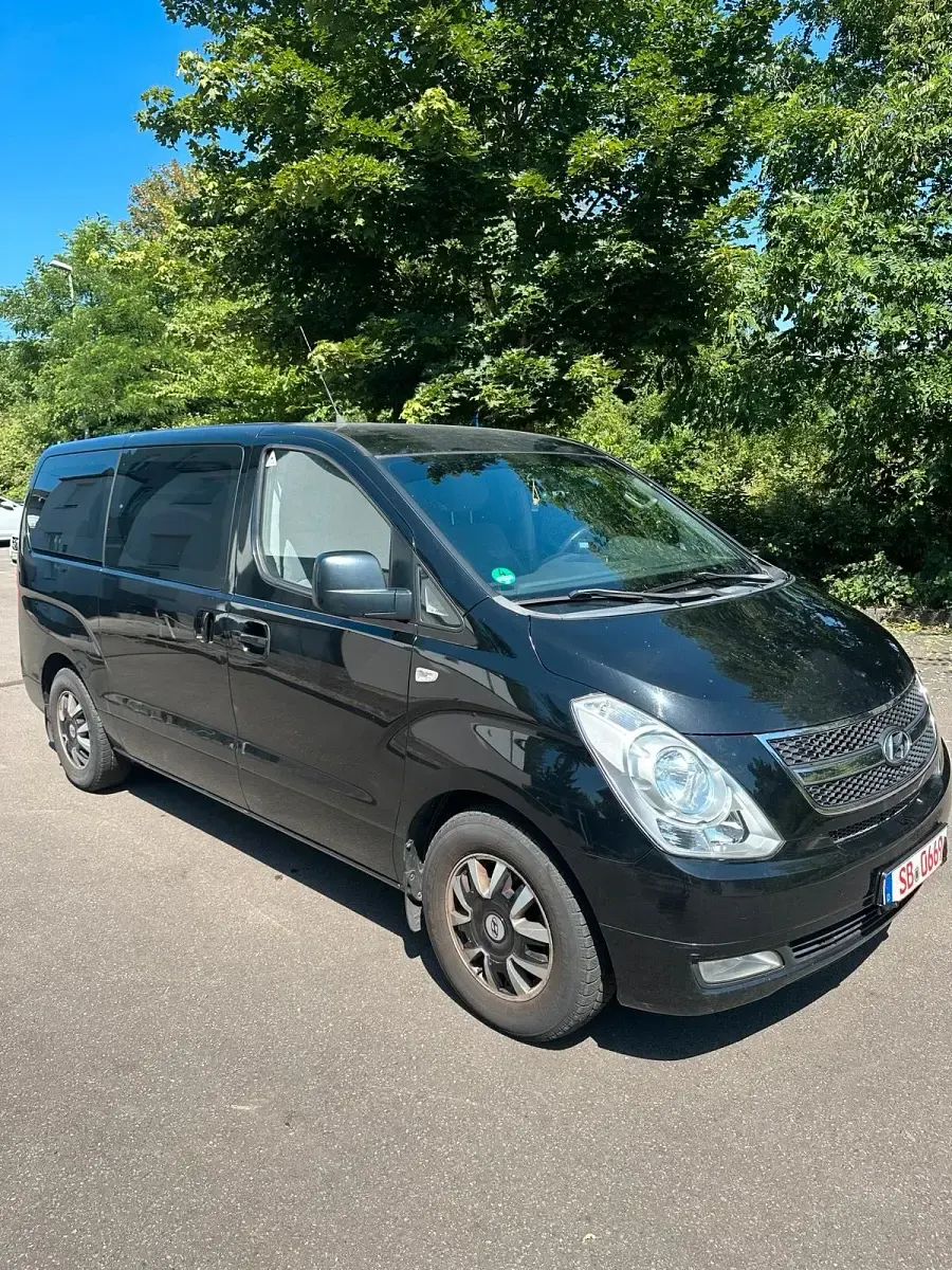 Gebraucht Hyundai H-1 170 PS (125 kW) 2008 Schwarz Van / Kleinbus