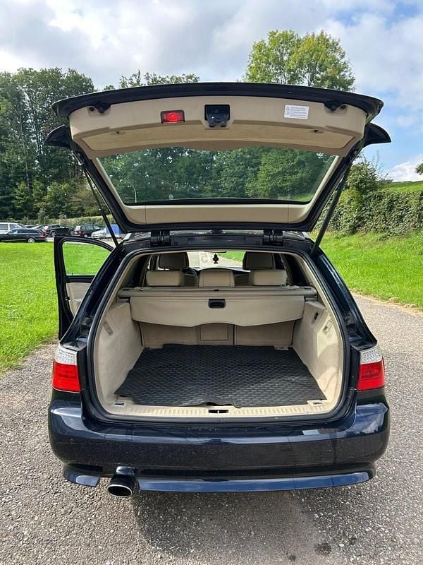 Gebraucht BMW 560L 180 PS (132 kW) 2009 Blau Limousine