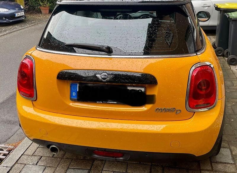Gebraucht Mini Cooper D 116 PS (85 kW) 2017 Orange Kleinwagen