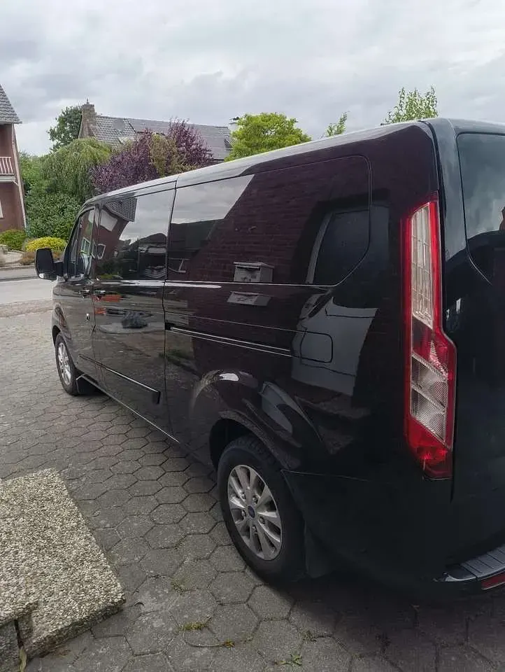 Gebraucht Ford Tourneo Custom Titanium 170 PS (125 kW) 2019 Schwarz Van