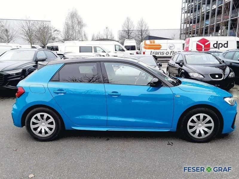 Gebraucht Audi A1 Sportback Ambiente 110 PS (80 kW) 2022 Turboblau / mythosschwarz metallic Kleinwagen