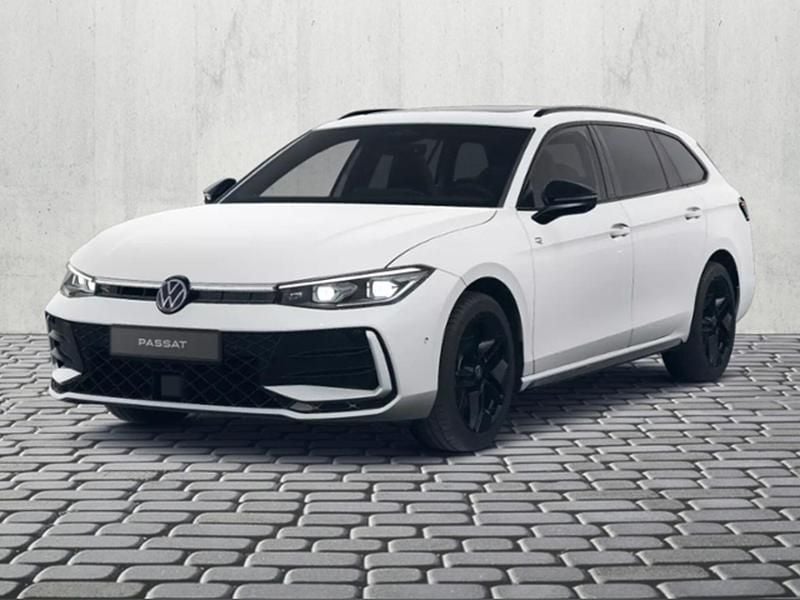 Gebraucht VW Passat R-line 150 PS (110 kW) 2025 Pure white Kombi