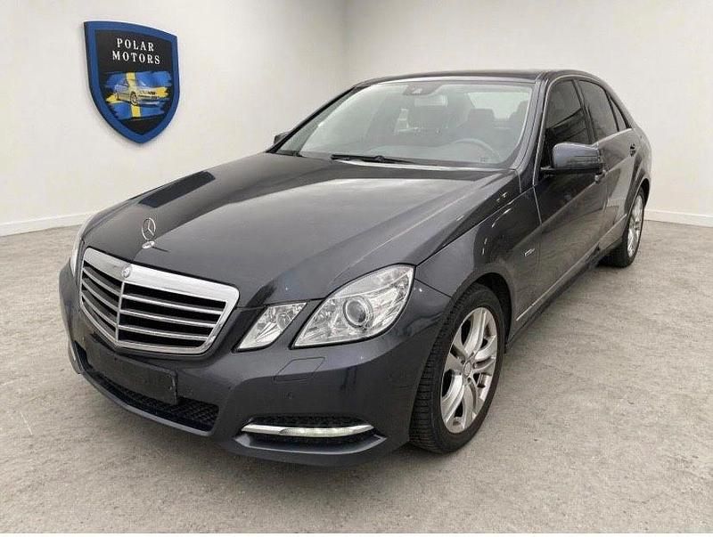 Gebraucht Mercedes E200 136 PS (100 kW) 2010 Schwarz Limousine