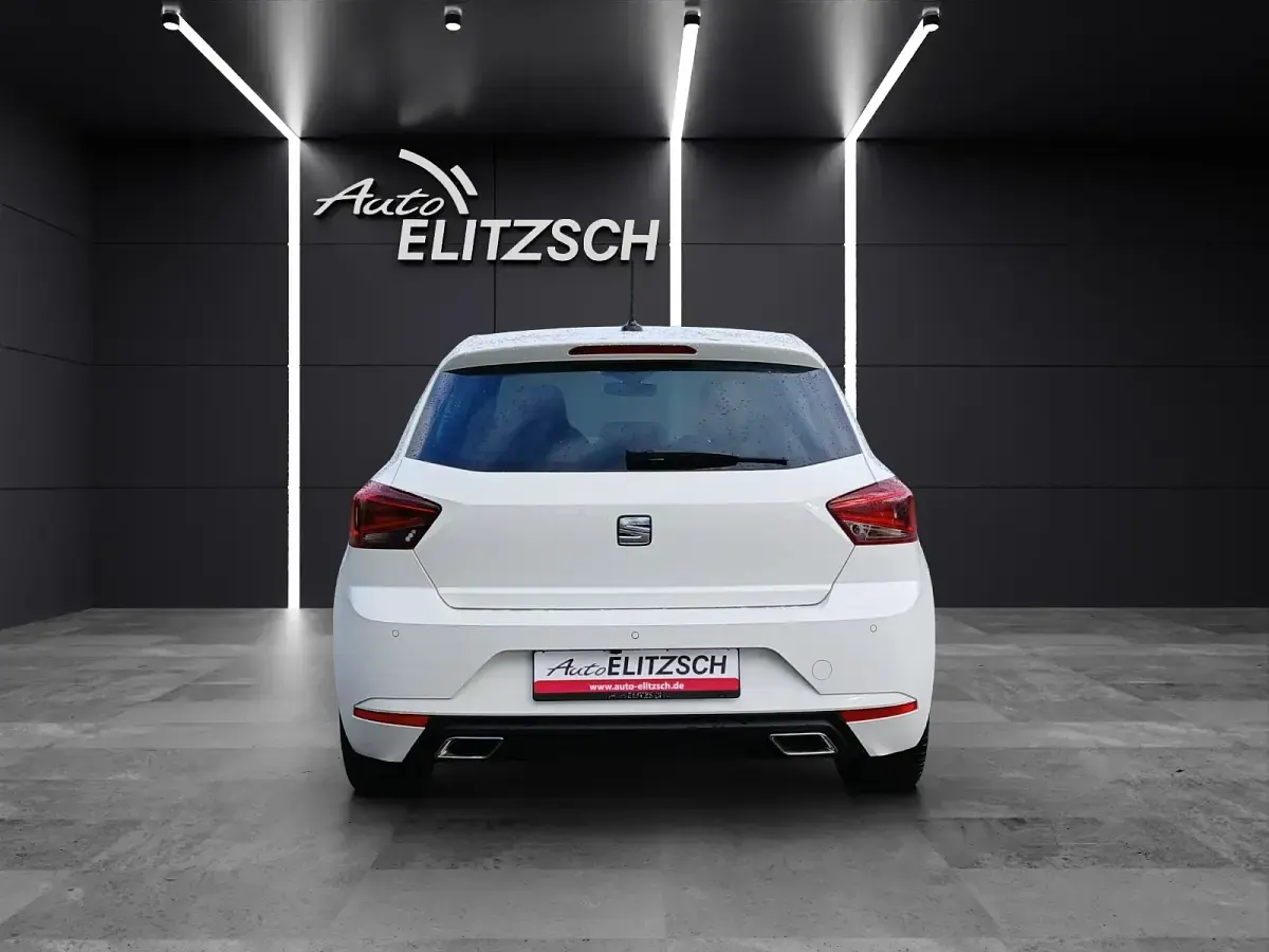 Gebraucht Seat Ibiza FR 110 PS (80 kW) 2024 "candy" weiss Kleinwagen