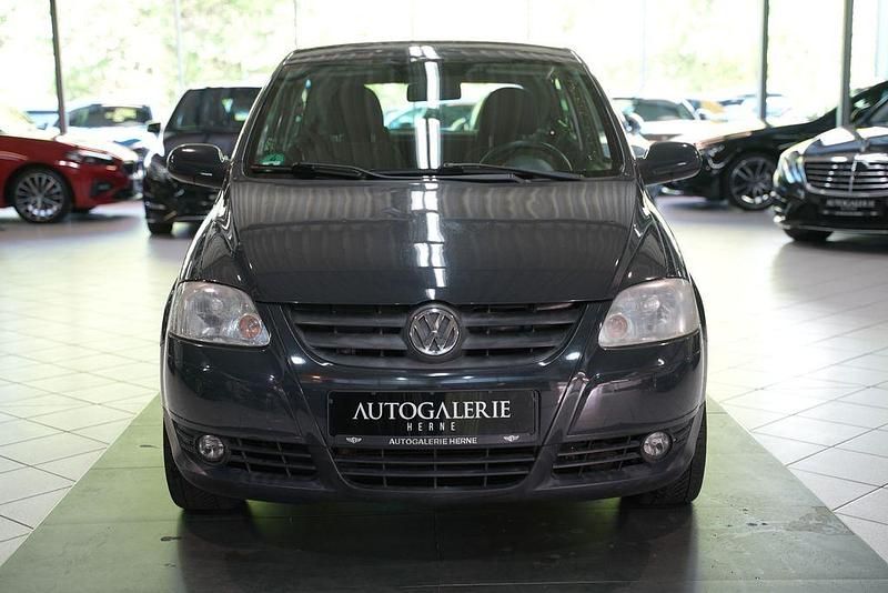 Usata VW Fox Style 54 CV (39 kW) 2010 Grigio Utilitaria