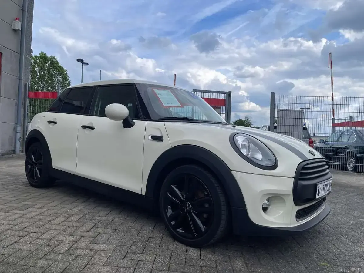 Gebraucht Mini ONE 102 PS (75 kW) 2016 Weiß Kleinwagen