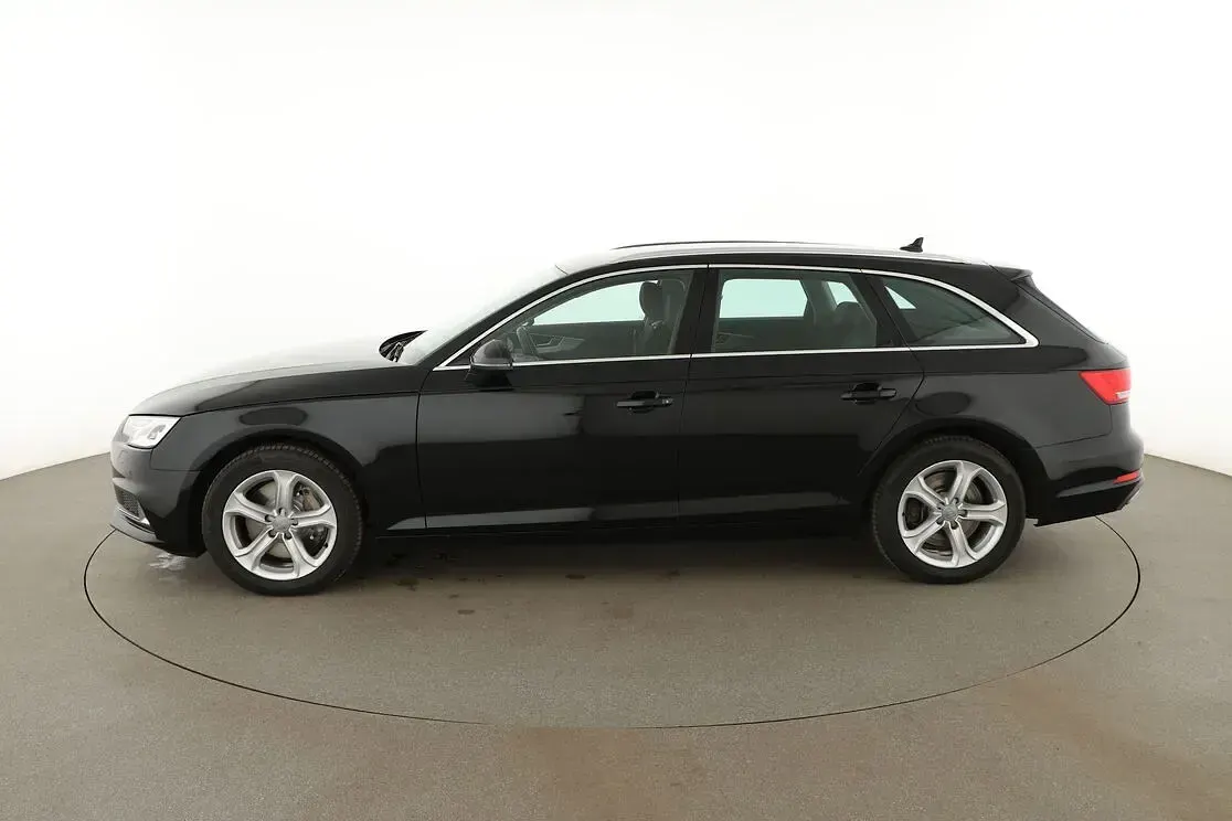 Gebraucht Audi A4 Sport 245 PS (180 kW) 2019 Schwarz Kombi
