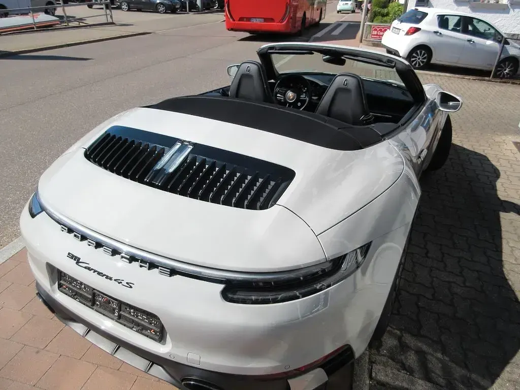Gebraucht Porsche 992 450 PS (330 kW) 2021 Grau Cabrio