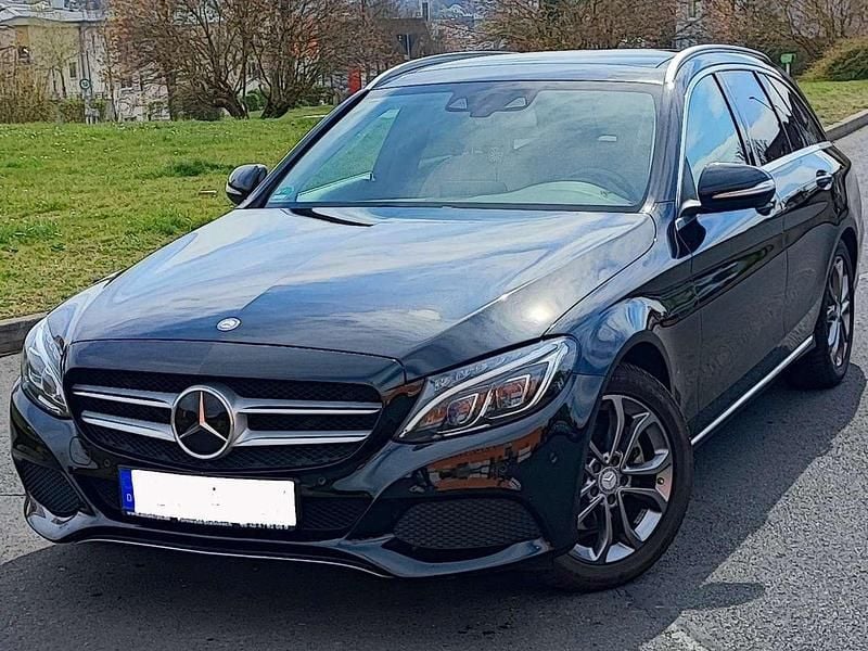 Schwarz Gebraucht 2014 Mercedes C220 Kombi | 10.600 € (Fairer Preis) - Bild 1/4