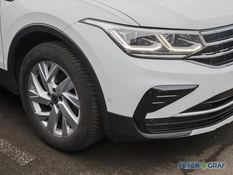 Gebraucht VW Tiguan Elegance 150 PS (110 kW) 2022 Pure white SUV