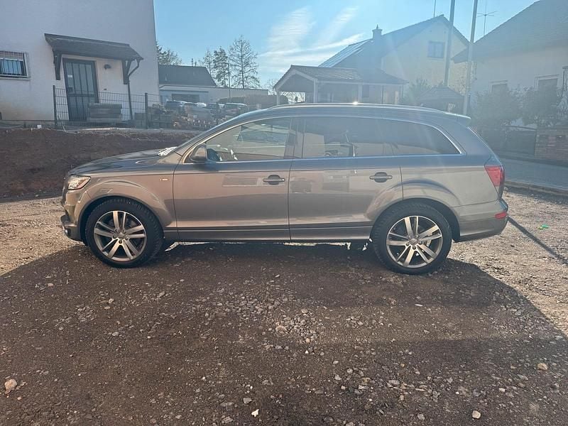 Gebraucht Audi Q7 S-Line 245 PS (180 kW) 2012 Grau SUV