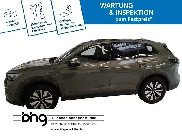 Gebraucht VW Tiguan Life 204 PS (150 kW) 2025 Grün SUV