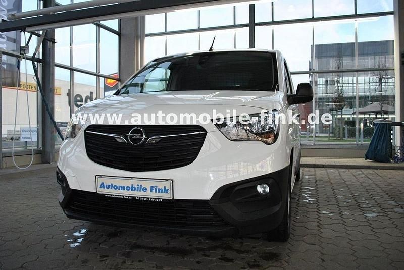 Gebraucht Opel Combo Edition 102 PS (75 kW) 2022 Weiß Van / Kleinbus