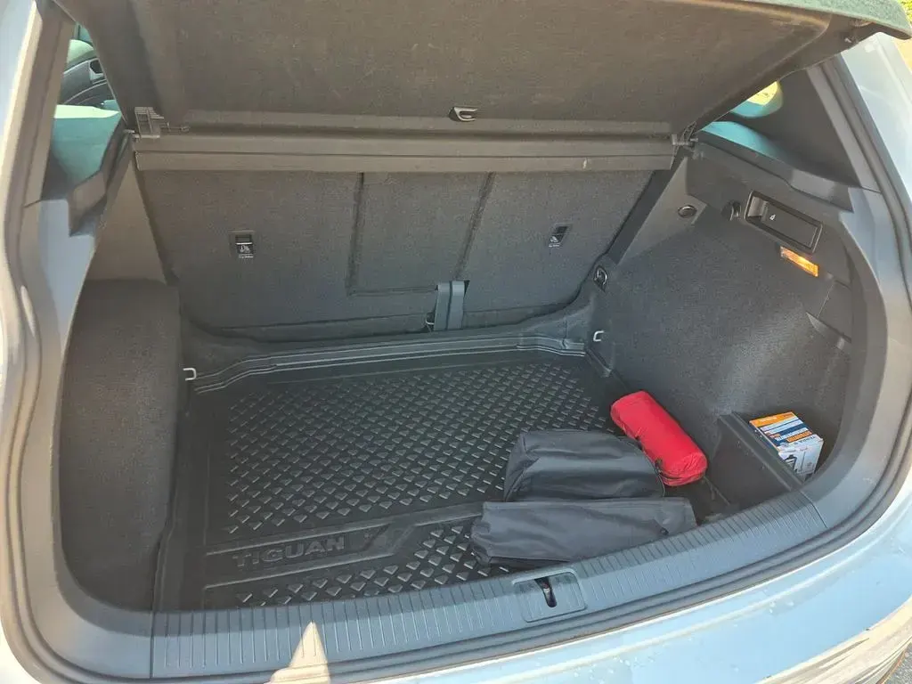 Gebraucht VW Tiguan R-line 200 PS (147 kW) 2024 Weiß SUV