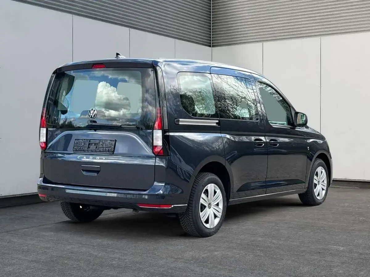 Ny VW Caddy 122 HK (89 kW) 2025 Blå MPV