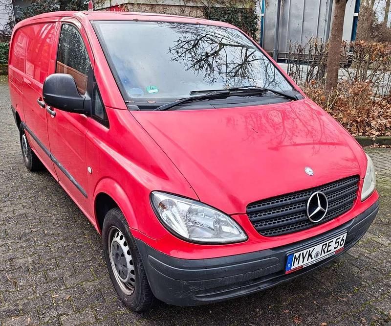 Gebraucht Mercedes Vito 95 PS (69 kW) 2008 Rot Van