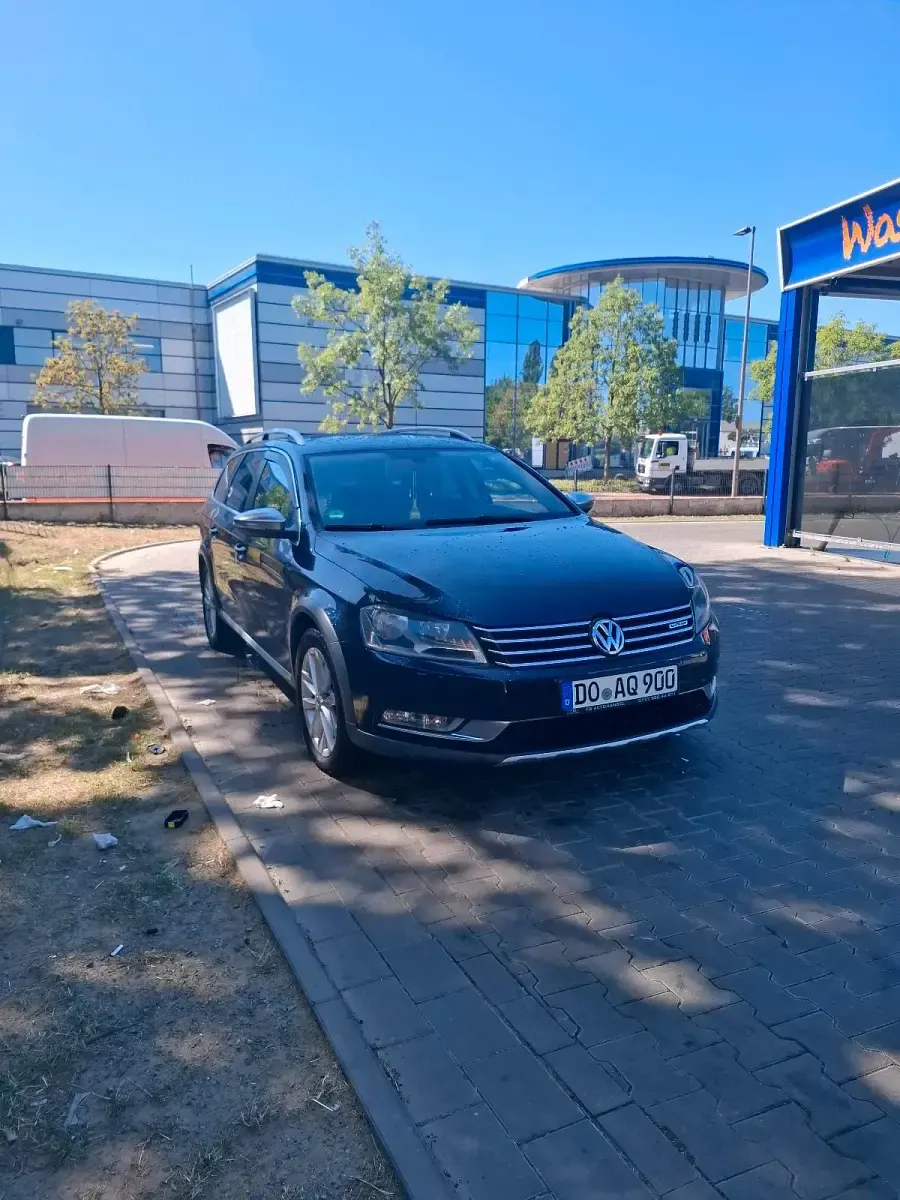 Gebraucht VW Passat Alltrack 177 PS (130 kW) 2013 Blau Kombi