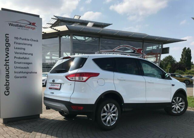 Gebraucht Ford Kuga Trend 150 PS (110 kW) 2015 Weiß SUV