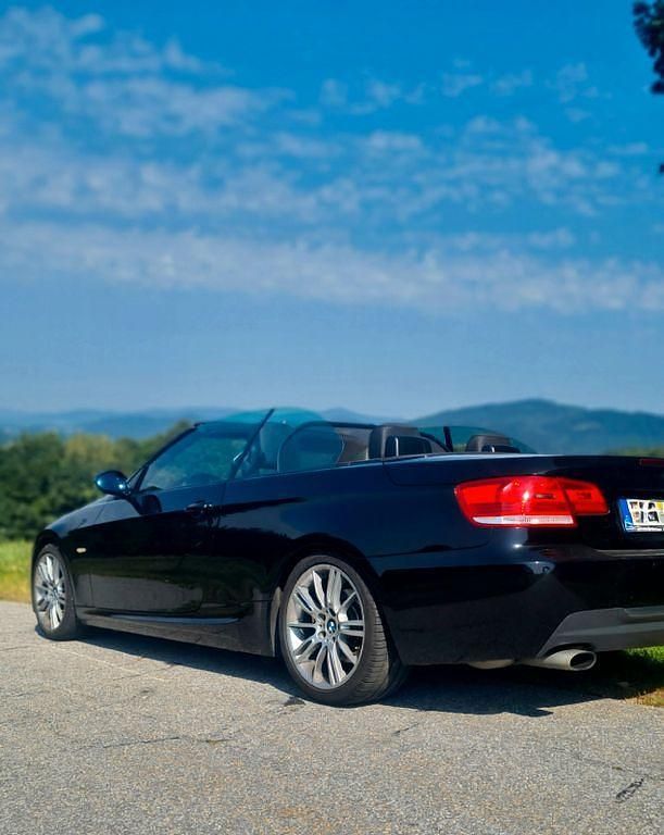 Gebraucht BMW 320 Cabriolet Performance 170 PS (125 kW) 2007 Schwarz Cabrio