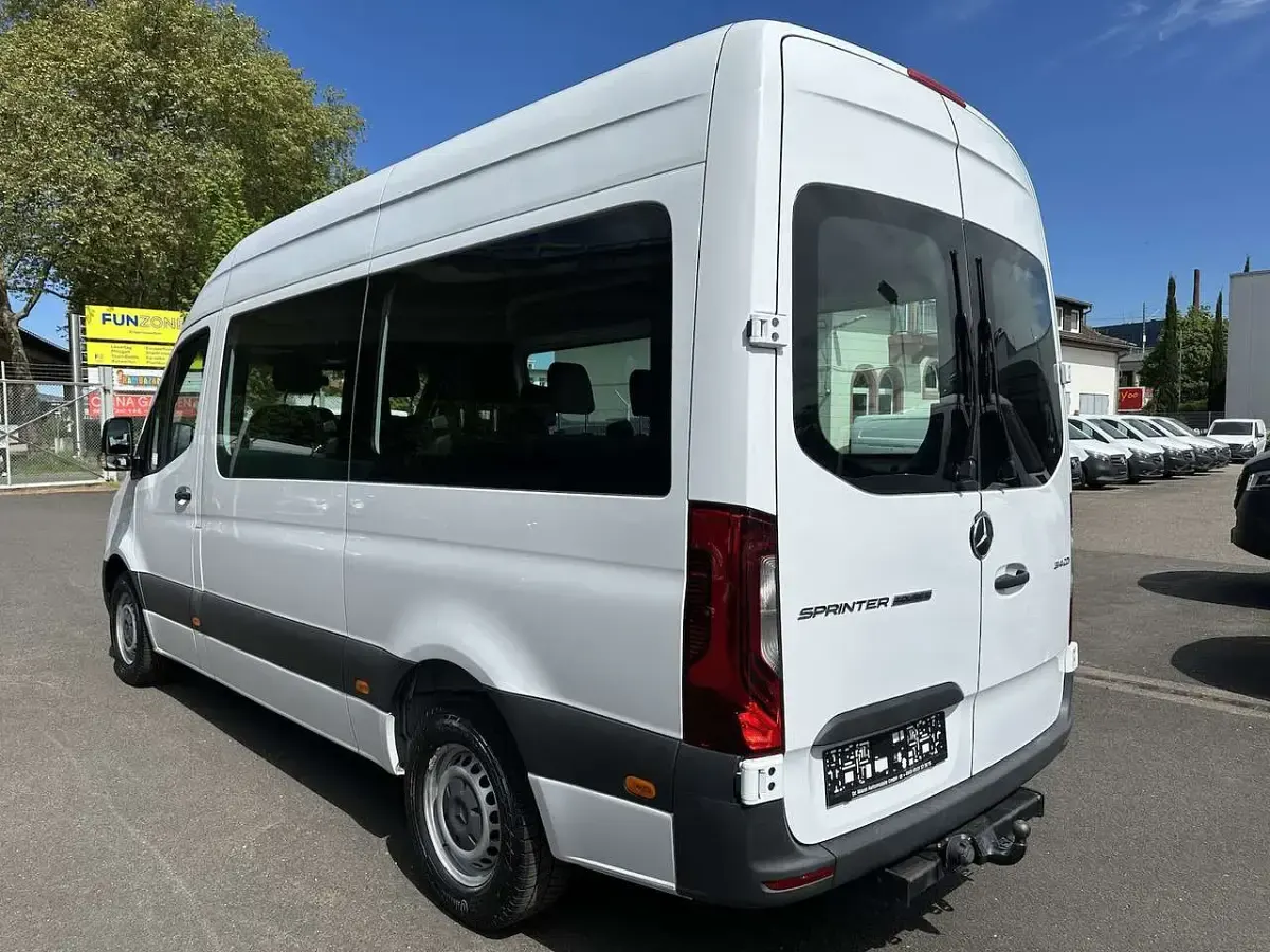 Gebraucht Mercedes Sprinter 143 PS (105 kW) 2020 Arktikweiss Van