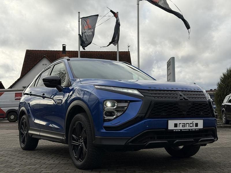 Gebraucht Mitsubishi Eclipse Cross Plus 188 PS (138 kW) 2024 Blau SUV
