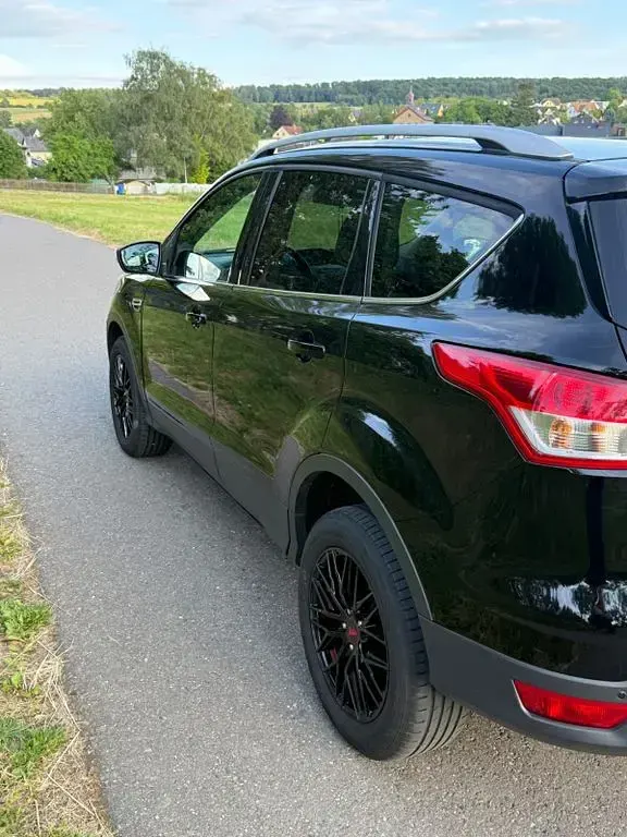 Gebraucht Ford Kuga SYNC Edition 150 PS (110 kW) 2016 Schwarz SUV