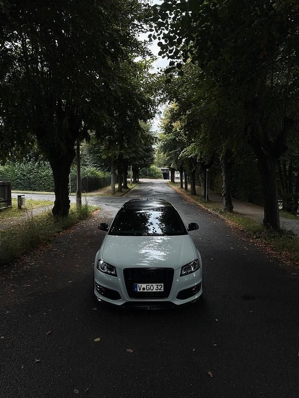 Weiß Gebraucht 2008 Audi S3 Comfort Limousine | 13.000 € (Fairer Preis) - Bild 1/4